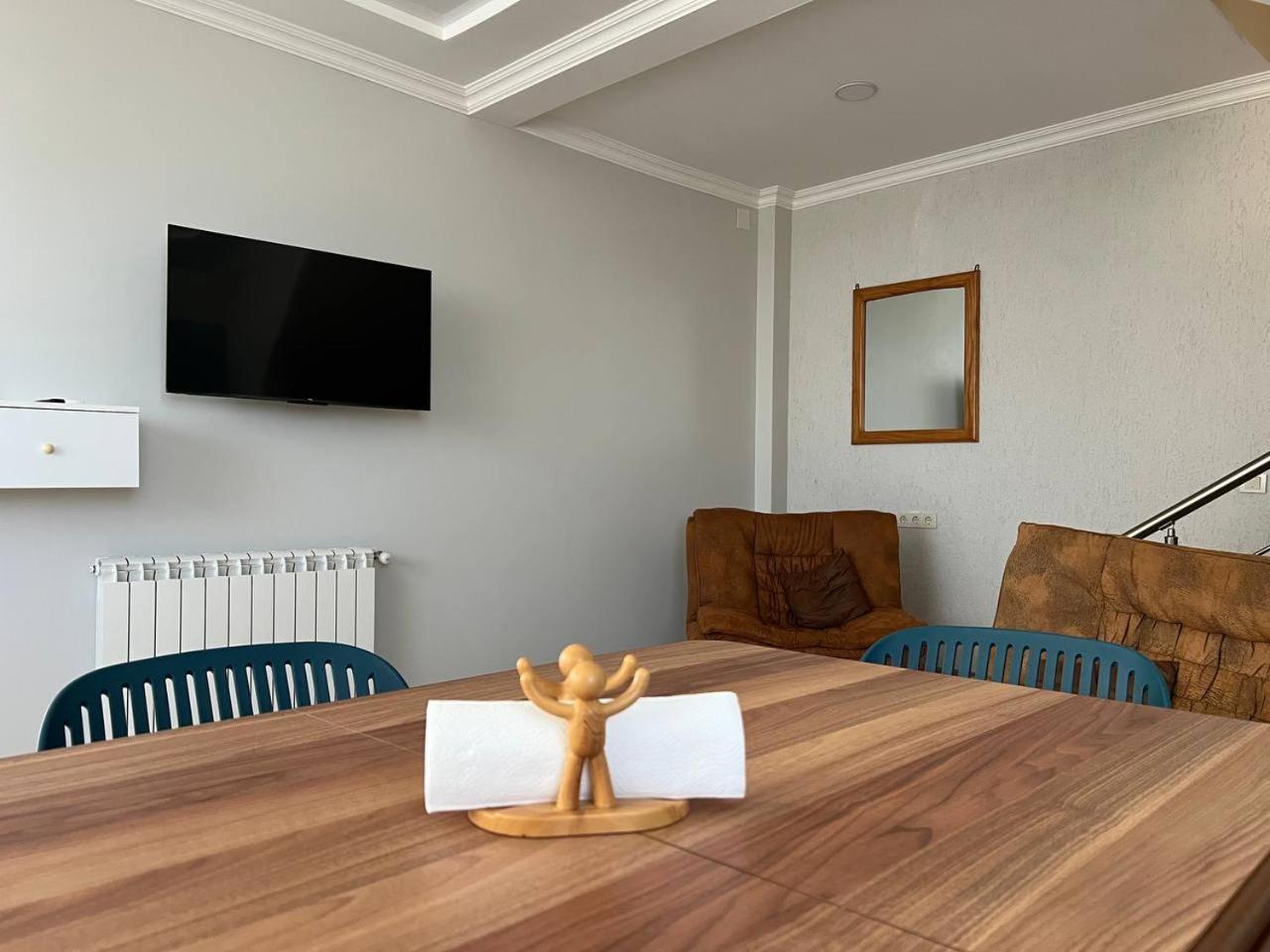 Gt House Batumi Hotel ภายนอก รูปภาพ
