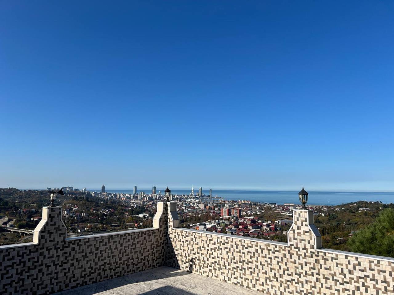 Gt House Batumi Hotel ภายนอก รูปภาพ