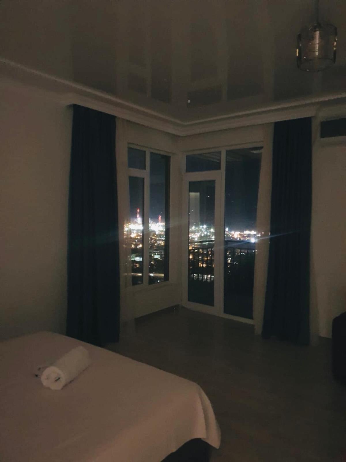 Gt House Batumi Hotel ภายนอก รูปภาพ